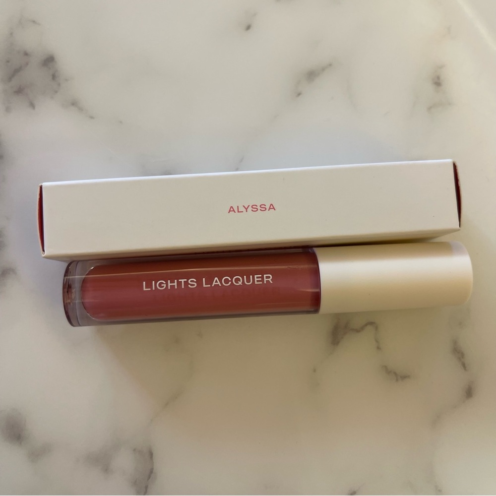 Alyssa Lights Lacquer